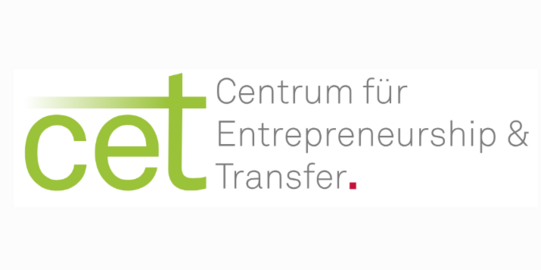 CET_Vor der Bewerbung Das Logo des „Centrum für Entrepreneurship & Transfer“ zeigt den Schriftzug „CET“ in grüner Farbe, gefolgt von „Centrum für Entrepreneurship & Transfer“ in grauen Buchstaben. Ein rotes Quadrat befindet sich am Ende des Logos.