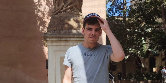 0001_Storyteller_2022_JonasB_Profilfoto.jpg Bild von Jonas