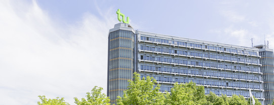 Campus Bild_Mathegebäude Campus-Foto mit Mathegebäude